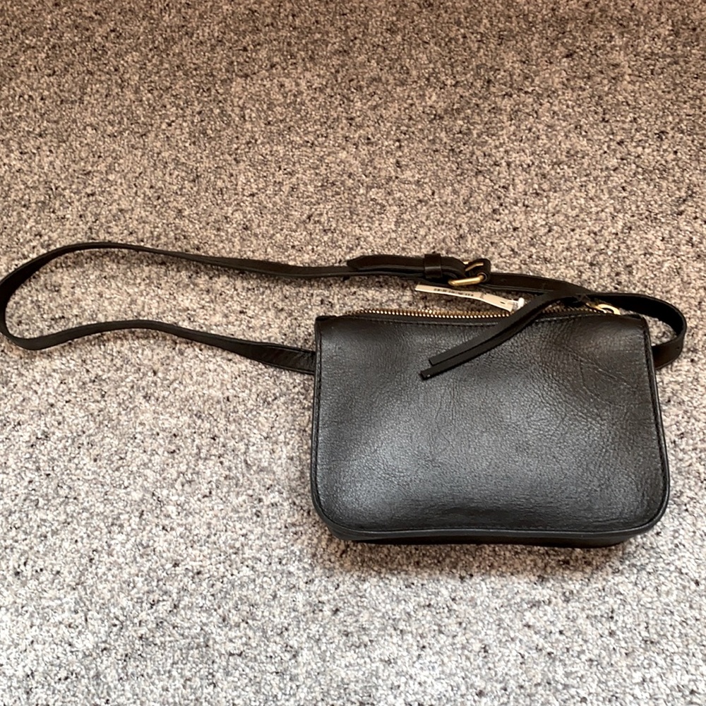 Madewell Leather Belt Bag (Simple Pouch Belt Bag)